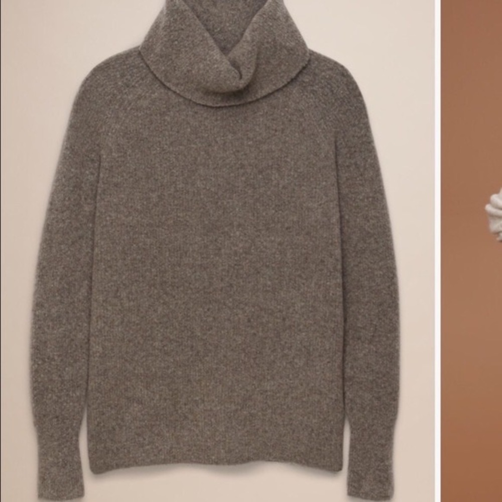 ✨Sold✨ Aritzia Community Plutarch Sweater - Picture 12 of 12